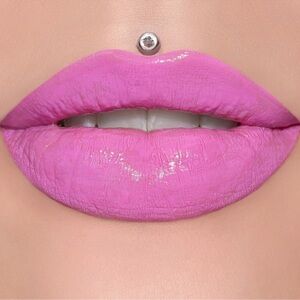 QUEEN SUPREMEJeffree Star SUPREME GLOSS NIB